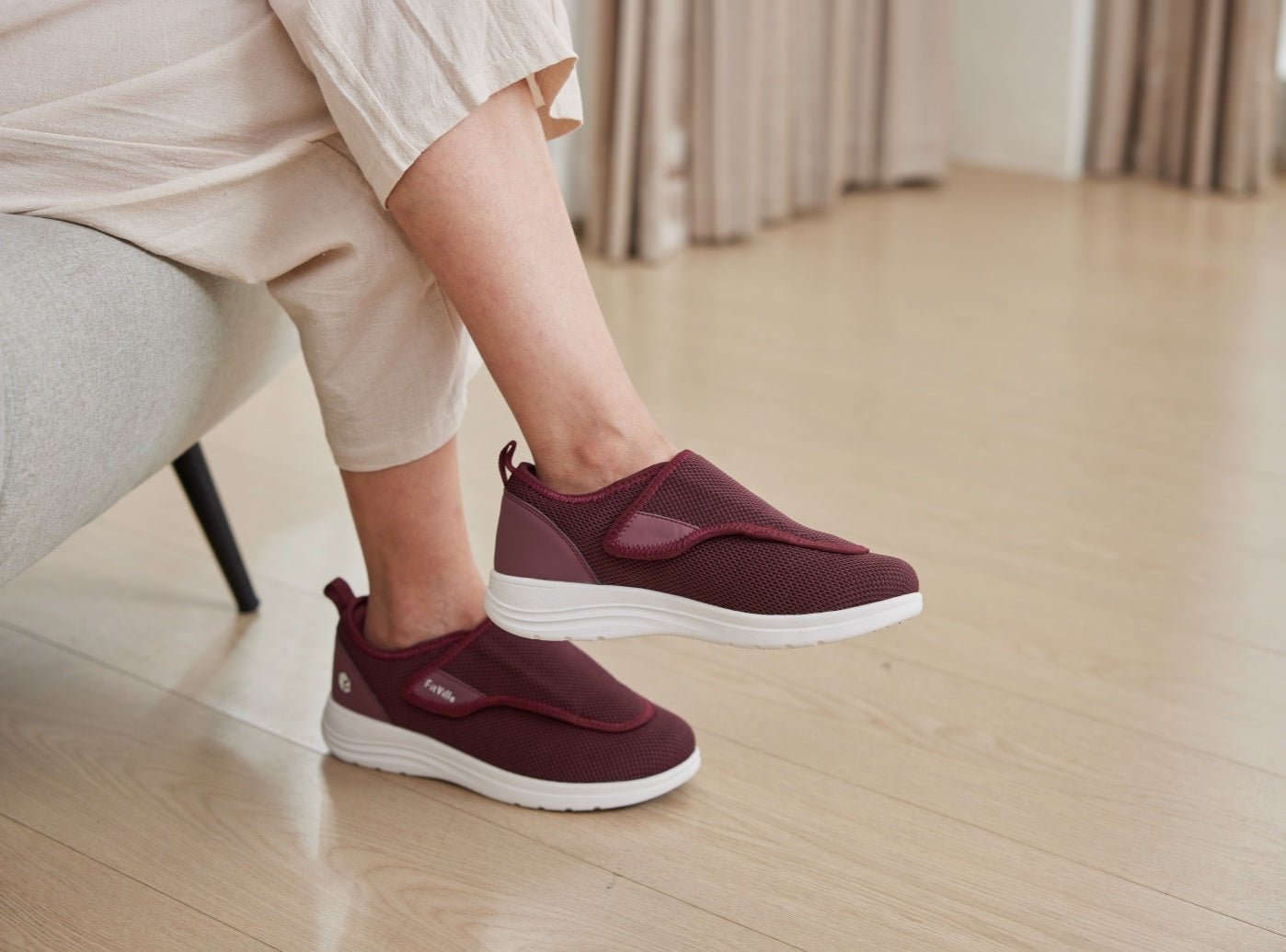 FitVille Wings V2 - Scarpe ad Apertura Facile per Piedi Sensibili (Donna)